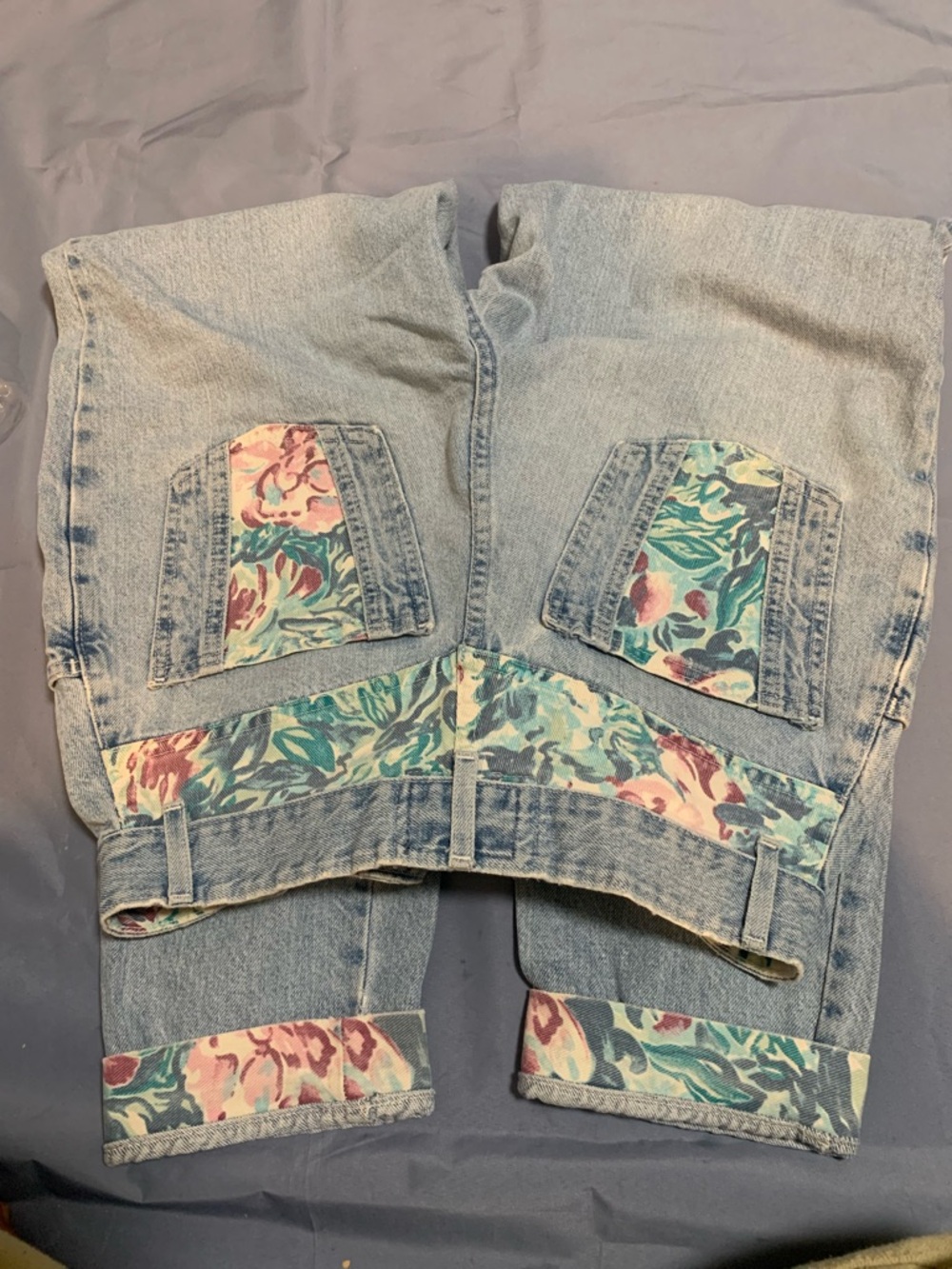 90s AUTHENTIC ROUGHWEAR BLUES Light Wash Floral Inset Women’s Jeans